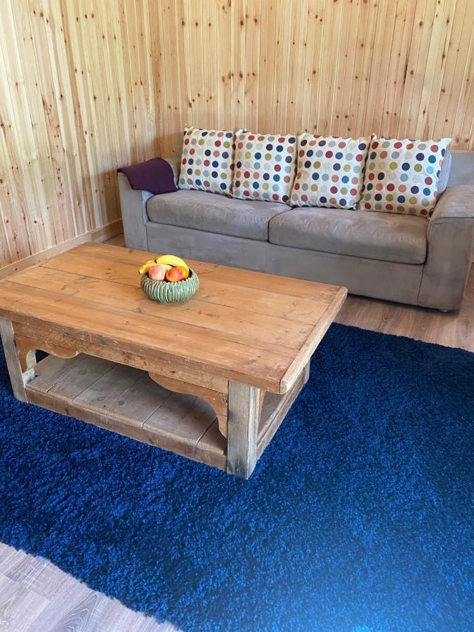Kingfisher Cabin - Wild Escapes Wrenbury Off Grid Glamping - Ages 12 And Over Baddiley Dış mekan fotoğraf